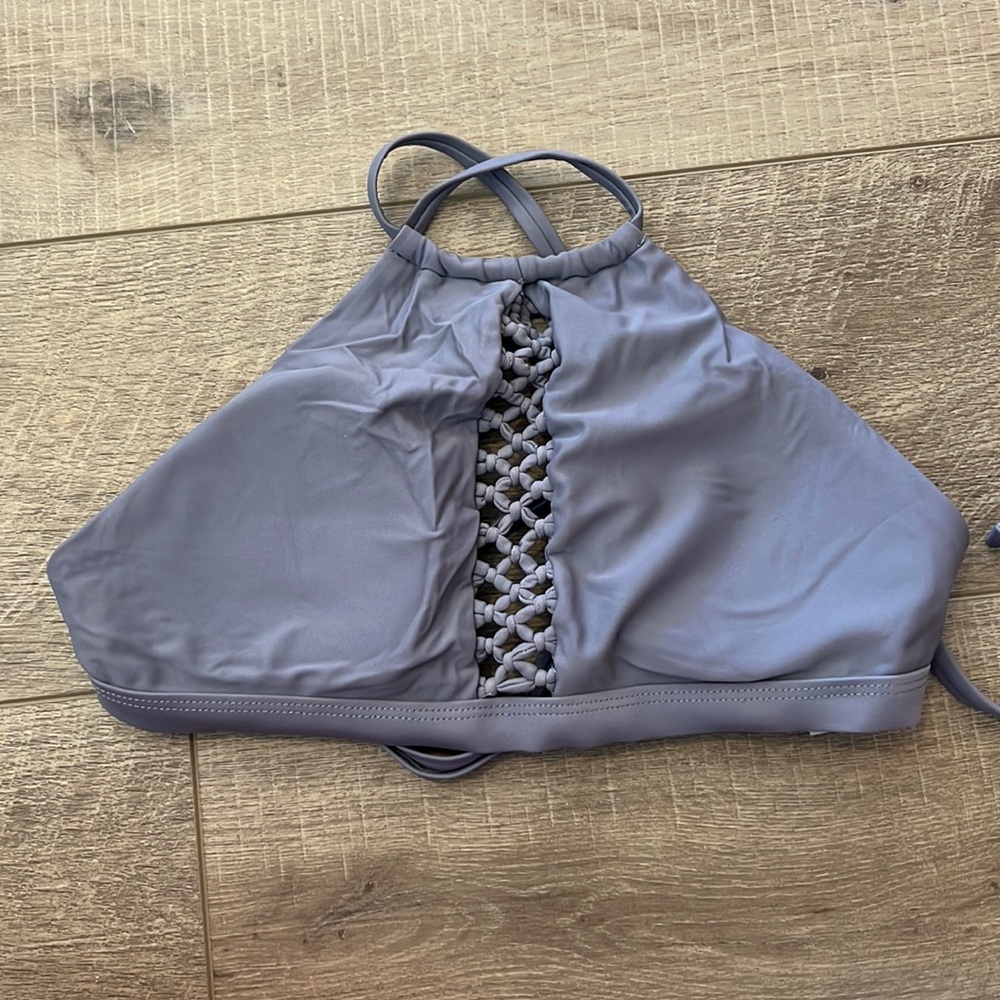 DAMSEL Swimsuit Top